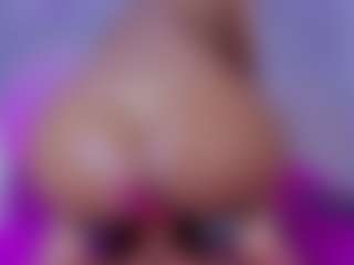 Live cam show with ashly-ml - Camel Toe on camwithhim.com
