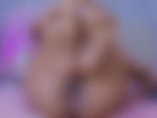 ashly-ml's Live Sex Cam Show