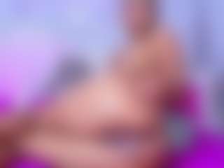 Live cam show with ashly-ml - Camel Toe on Camsoda