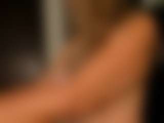 Bunny-Glow's Live Sex Cam Show