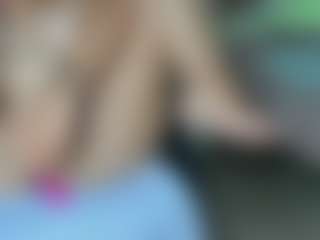 Bunny-Glow MILF webcam performer live streaming