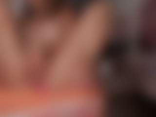 Live cam show with Bunny-Glow - Granny Blonde Hair on Strip Flash - Live Sex Shows