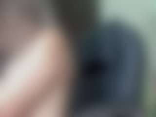 Live cam show with Bunny-Glow - Mature on Lustler