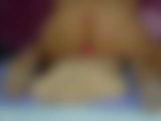 Live cam show with Bunny-Glow - Middle Aged on Camsoda