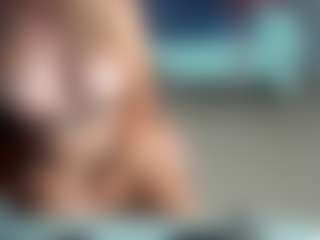 Live cam show with Bunny-Glow - Mature on madthumbs