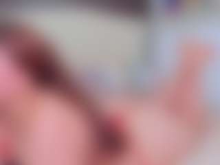 Live cam show with Zoe-Miller24 - Curvy Teen (18+) on CamwithHer