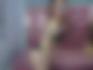 Live cam show with Abril-Ch - Petite MILF on camtv