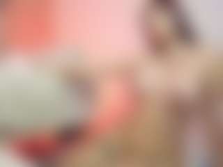 Live cam show with brunasanoliv - Blue Eyes on xplaylive.com