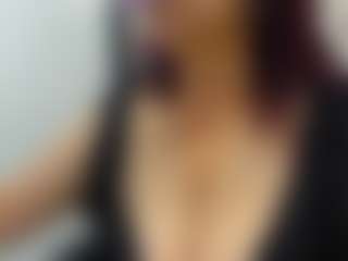 Live cam show with chantalvedette - Curvy on Sweet Sext