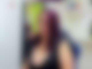 chantalvedette MILF webcam performer live streaming