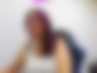 Live cam show with chantalvedette - Middle Aged on live18s.com