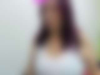 Live cam show with chantalvedette - Granny on TeamSkeetLive