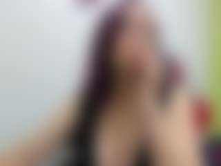 Live cam show with chantalvedette - Granny on Adult Interactions
