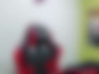 chantalvedette MILF webcam performer live streaming
