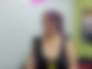 Live cam show with chantalvedette - Granny on CamSodaAdn