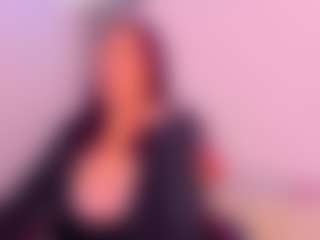 Live cam show with chantalvedette - Italian on CamwithHer | colombia