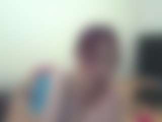Live cam show with chantalvedette - Tease MILF on livesuperchat.net