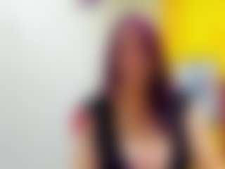 Live cam show with chantalvedette - Deepthroat on Camsoda