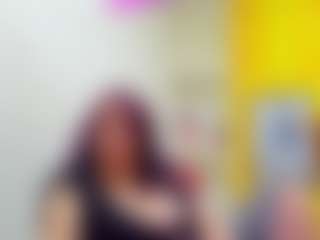 Live cam show with chantalvedette - Curvy Middle Aged on AdultVida.com
