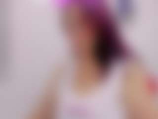 chantalvedette MILF webcam performer live streaming