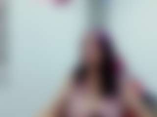 Live cam show with chantalvedette - Curvy Middle Aged on sexylive.show