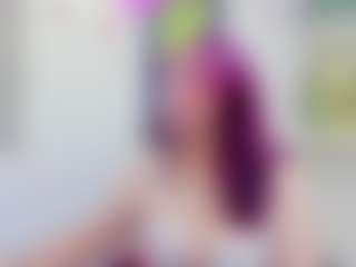 Live cam show with chantalvedette - Granny on parknlotfishbdy