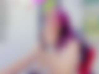 Live cam show with chantalvedette - Middle Aged on ObeyMaria