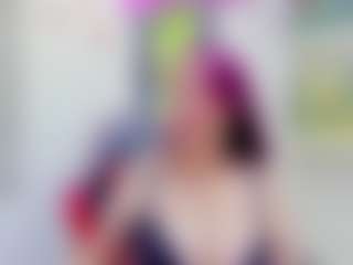 Live cam show with chantalvedette - Middle Aged on milfzrlive.com