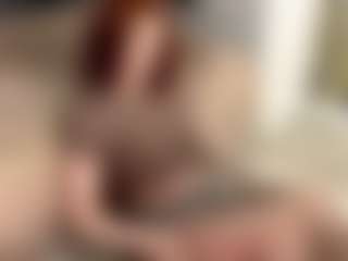 Live cam show with Tanesha - Granny on AdultVida.com