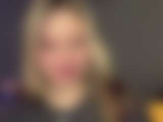 Bella's Live Sex Cam Show