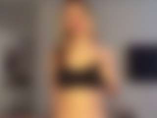 Bella's Live Sex Cam Show