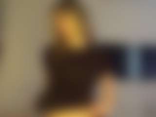 Bella's Live Sex Cam Show