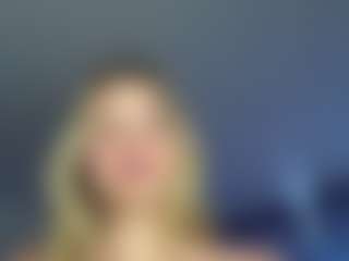 Live cam show with Bella - Schoolgirl on Camiplay Live