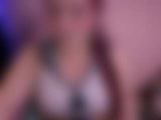 Live cam show with luna00bella - Blue Eyes on UwU Esports