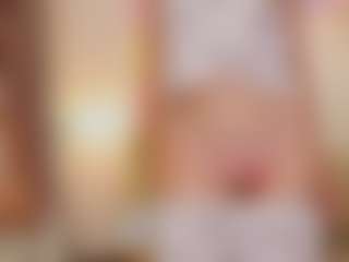 Live cam show with Oliviakis - Camel Toe on Chatstar