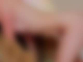 Live cam show with Oliviakis - Lovely on SquirtSoMuch
