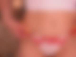 Live cam show with Oliviakis - Cumface on SquirtSoMuch