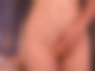 Live cam show with Oliviakis - Tongue on Camsoda