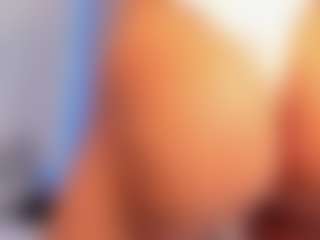 Live cam show with Scarlet-Vixen - Ebony on Milf Play | colombia