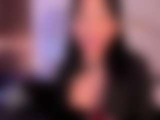 Live cam show with Scarlet-Vixen - Facial Piercings on CamClone
