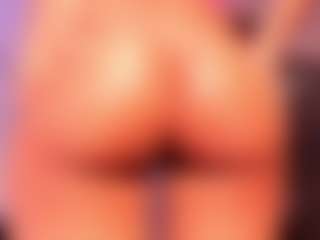 Live cam show with Scarlet-Vixen - Double Penetration on Chatstar