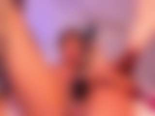 Live cam show with Scarlet-Vixen - Black Petite on sexylive.show
