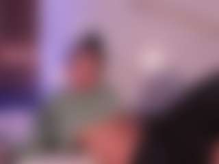 Live cam show with Scarlet-Vixen - Oil on CamClone