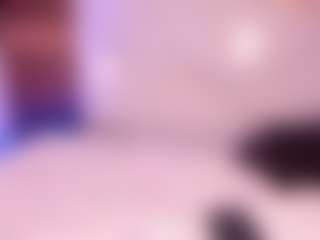 Live cam show with Scarlet-Vixen - Smoking on Cam Slut