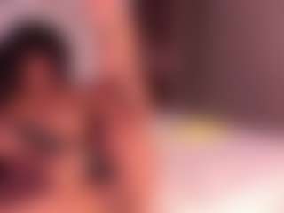 Live cam show with Scarlet-Vixen - Ebony Squirt on Camsoda | colombia