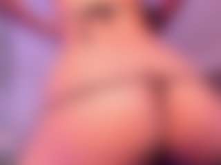 Live cam show with Scarlet-Vixen - Black HD on Camming Site