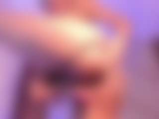 Scarlet-Vixen's Live Sex Cam Show