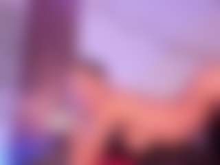 Live cam show with Scarlet-Vixen - Flashing on livesuperchat.net