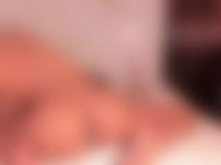 Live cam show with Scarlet-Vixen - Anal Toys on https://playwithruby.com