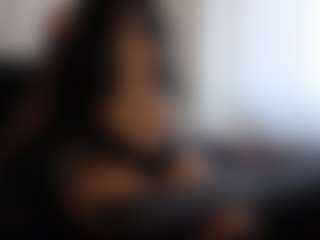 Live cam show with TheEbonyGoddessXO - Facial Piercings on AdultVida.com